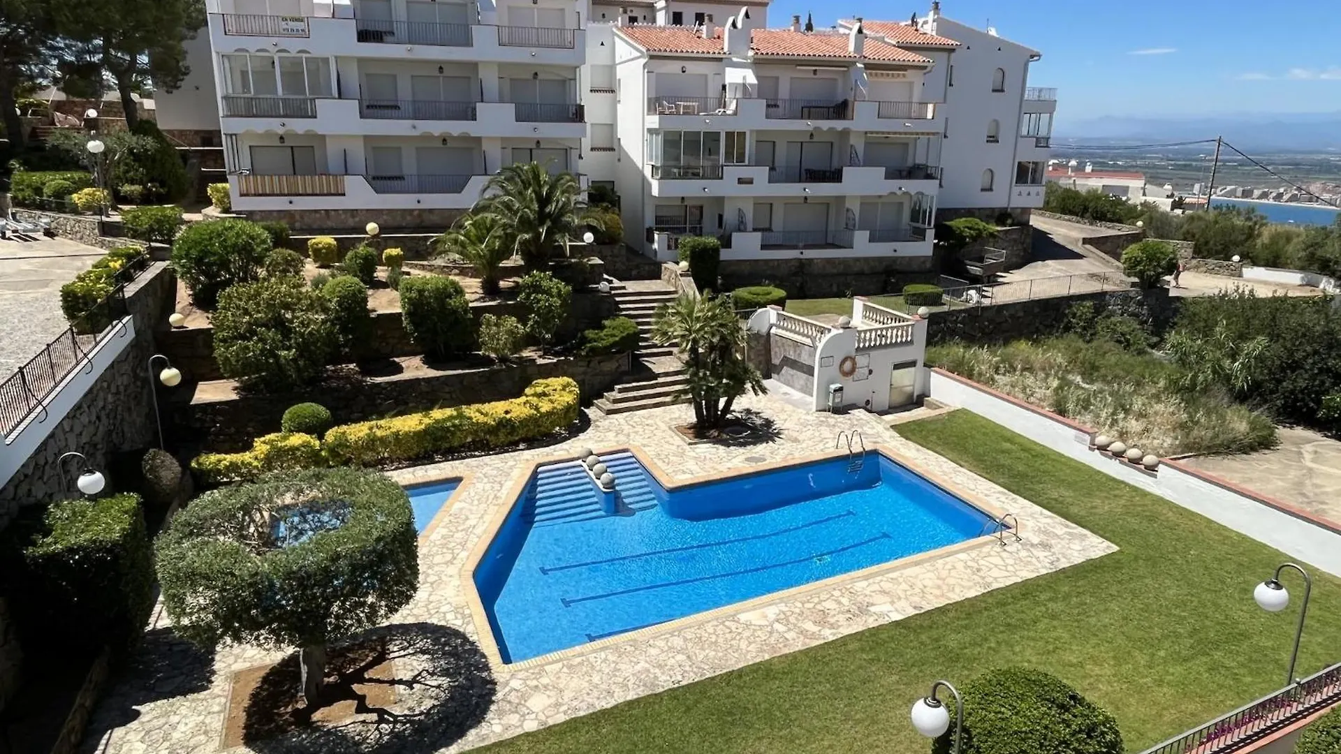 Pretty Apartment With Balcony Rosas