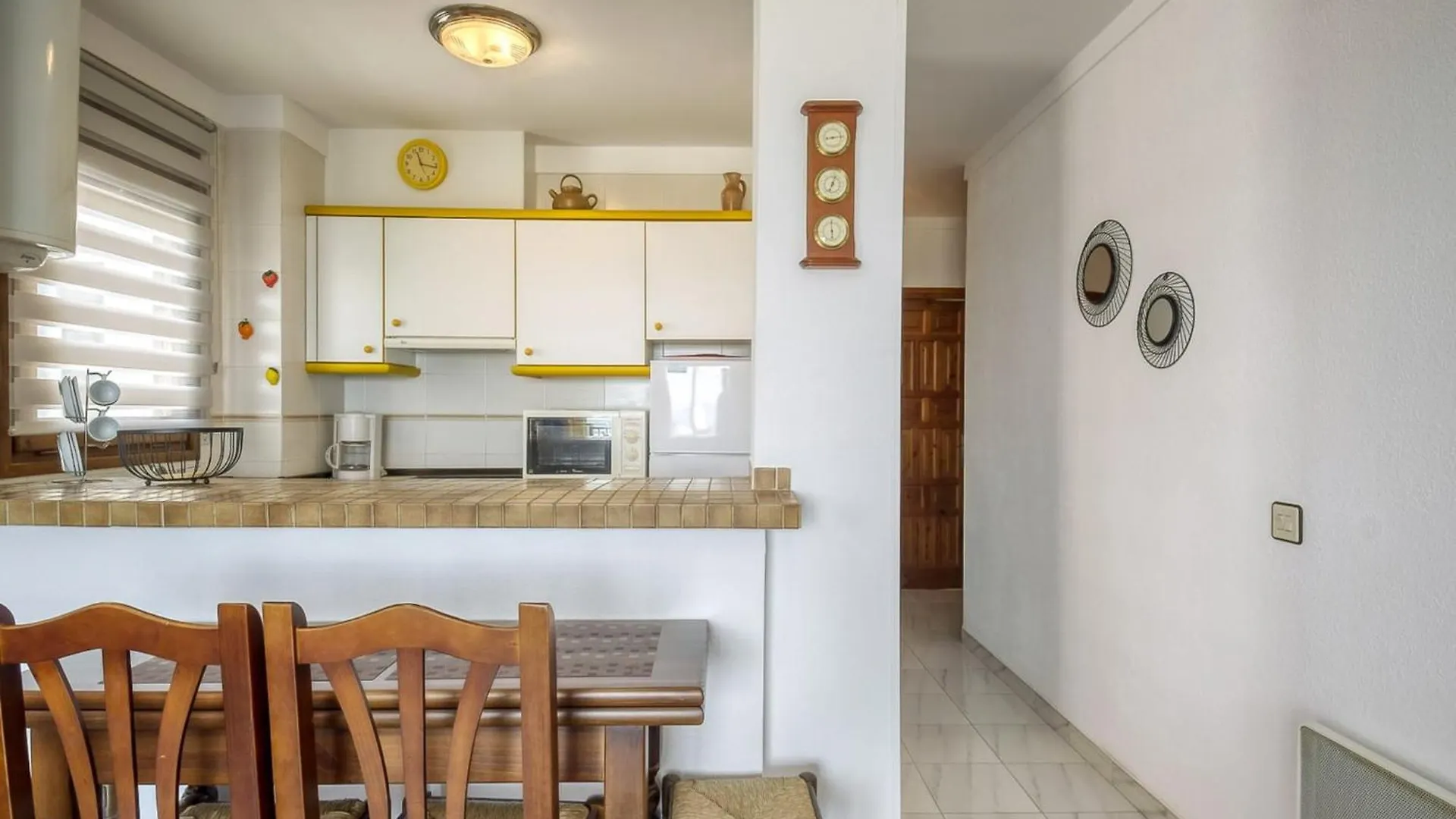 Pretty Apartment With Balcony Rosas